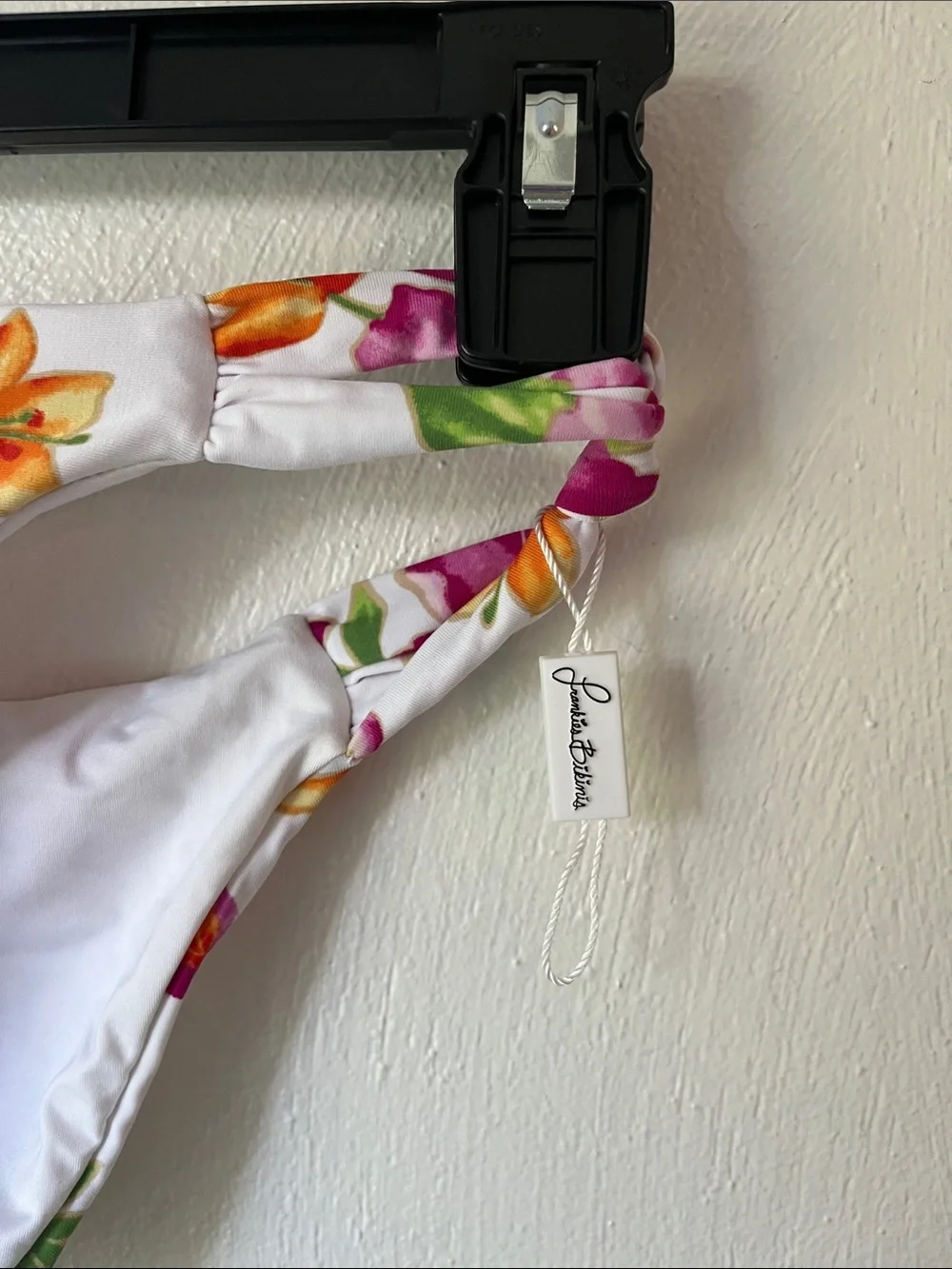 Frankies Bikinis never worn